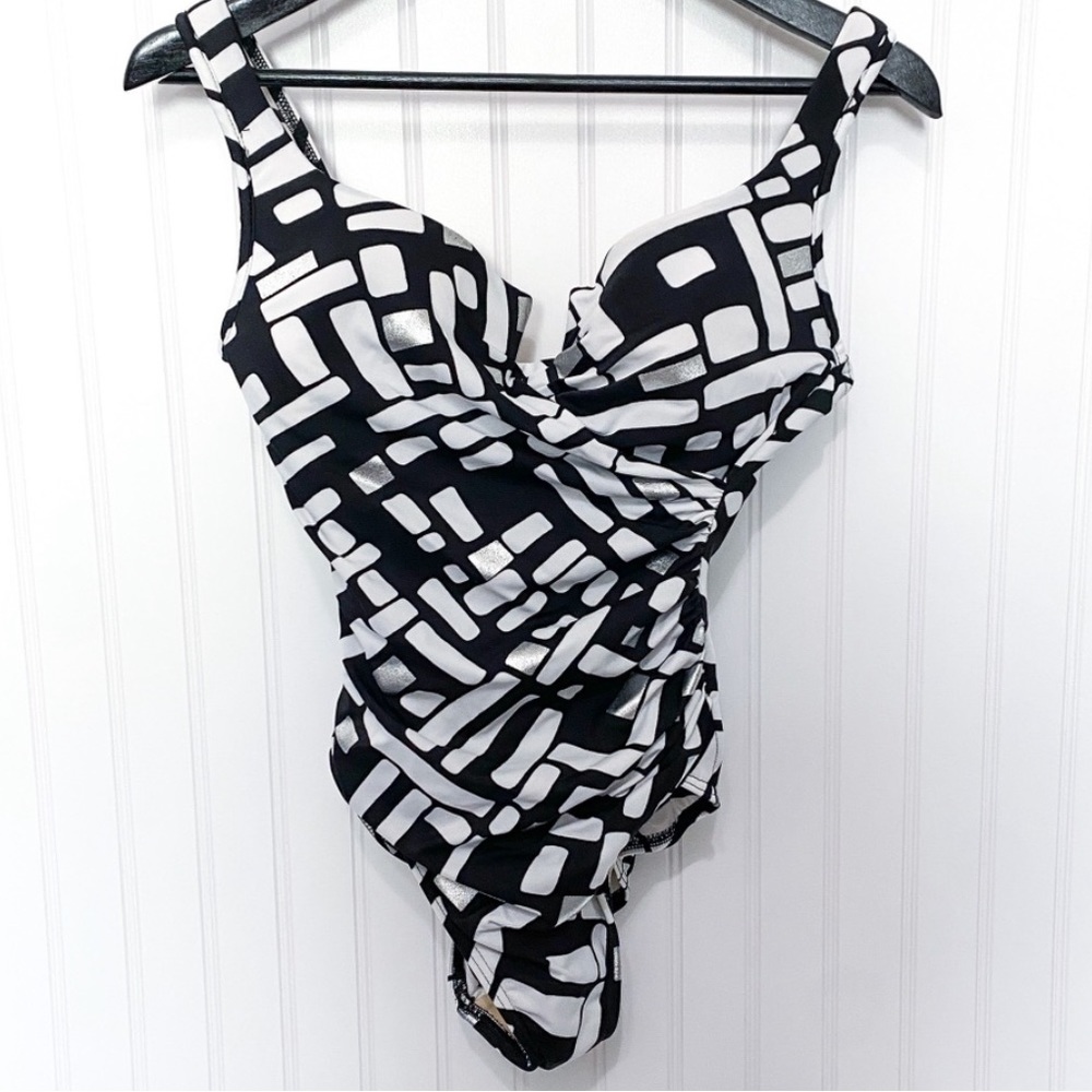 Miraclesuit Size 10